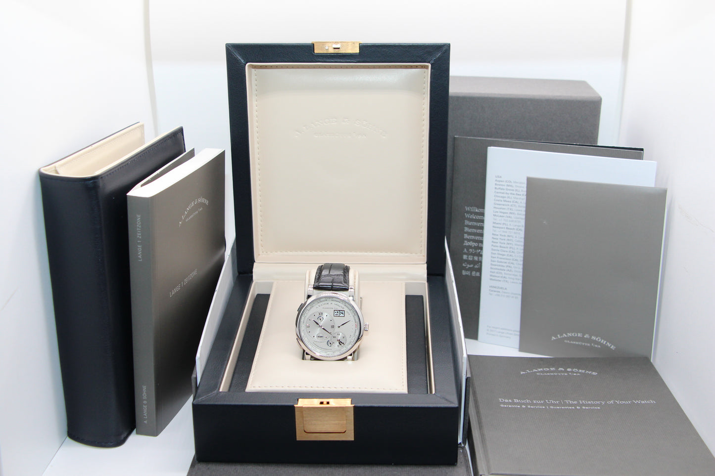 A. Lange & Söhne Lange Zeitzone Platin