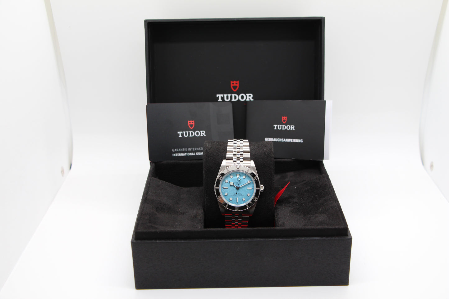 Tudor Black Bay 54 Lagoon