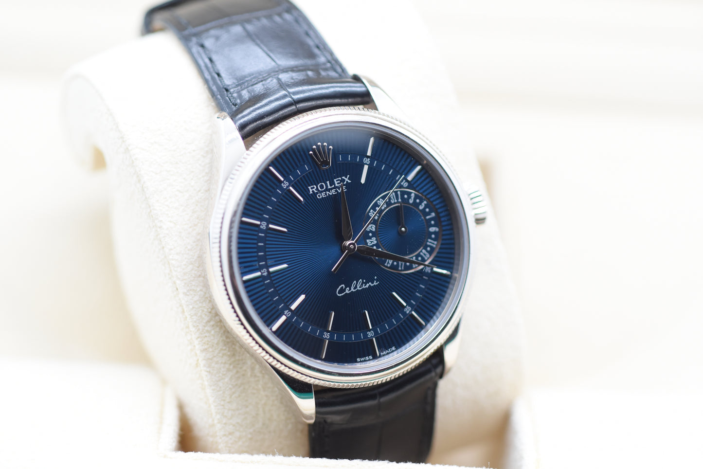Rolex Cellini Date Whitegold Blue Dial