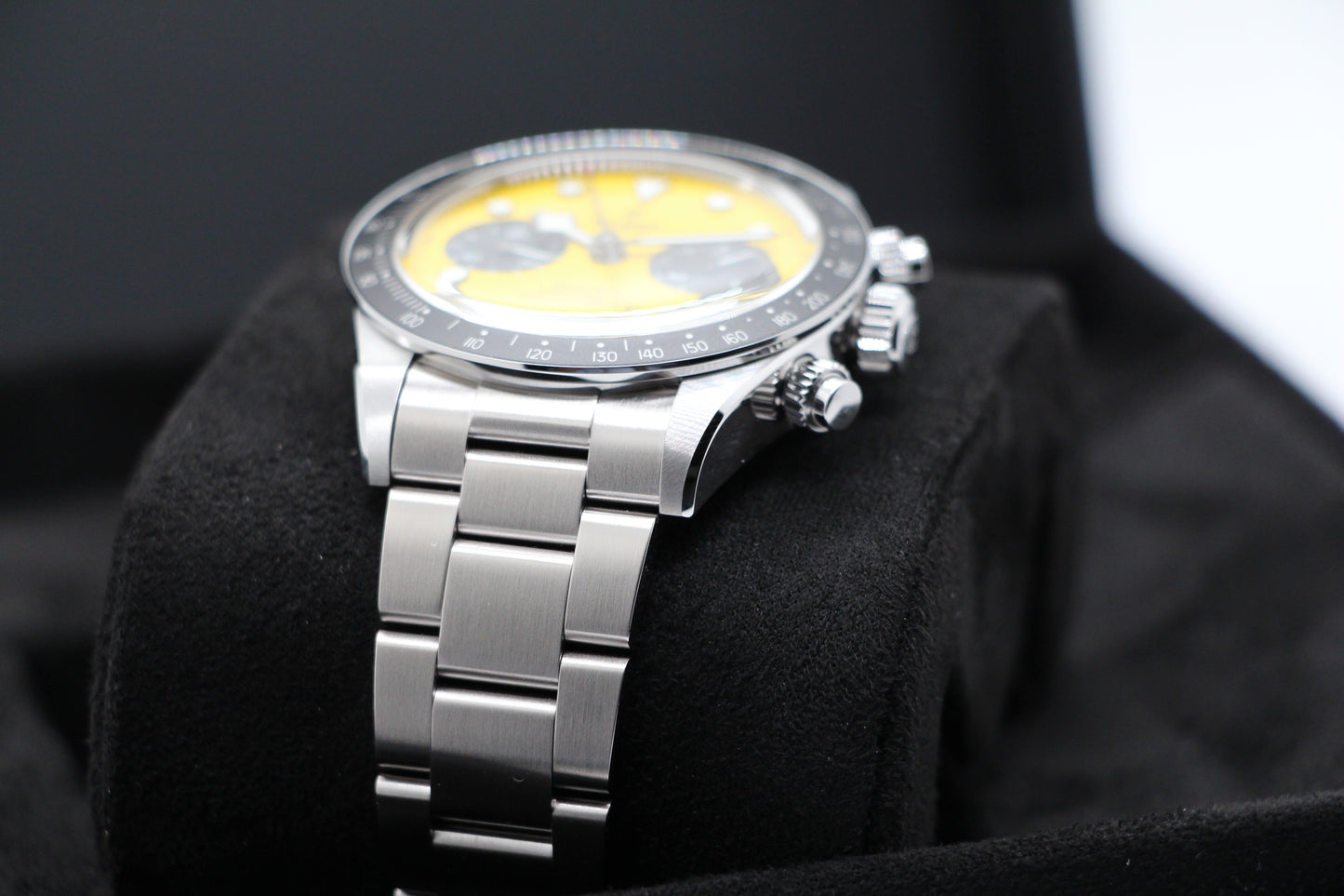 Tudor Black Bay Bumble Bee