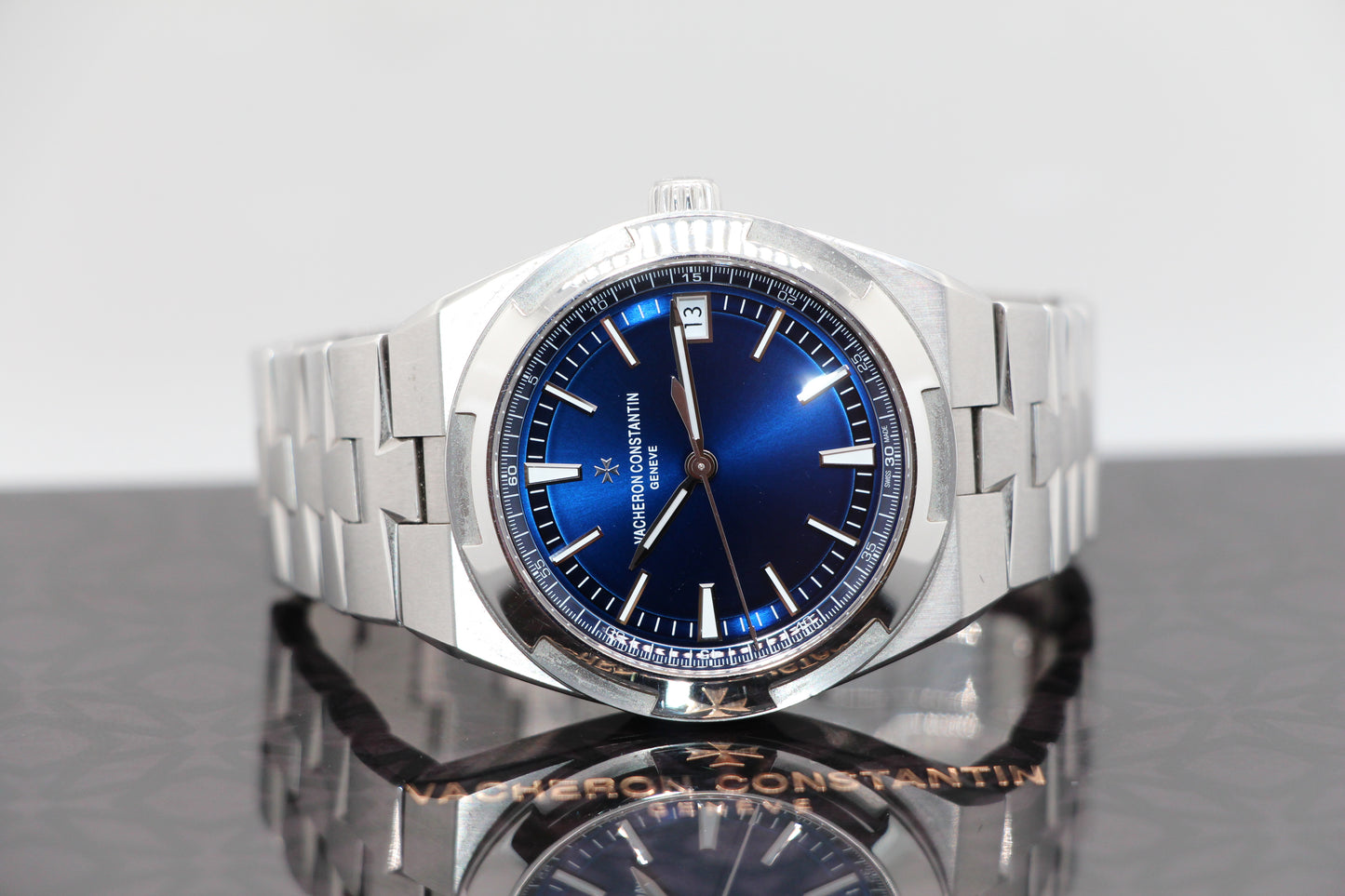 Vacheron Constantin Overseas