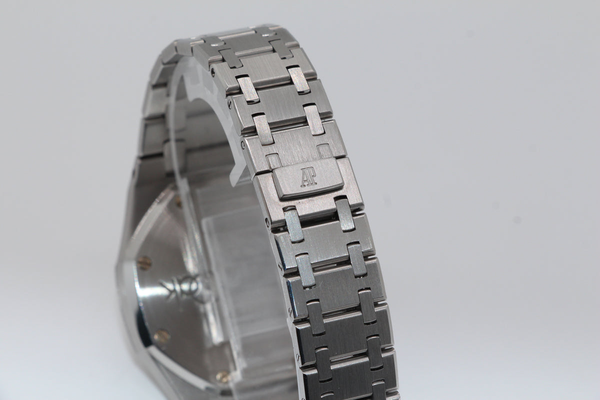 Audemars Piguet Royal Oak Day-Date Owl Cream
