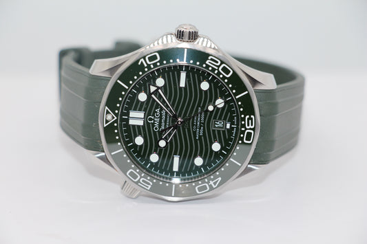 Omega SMP 300M Grün