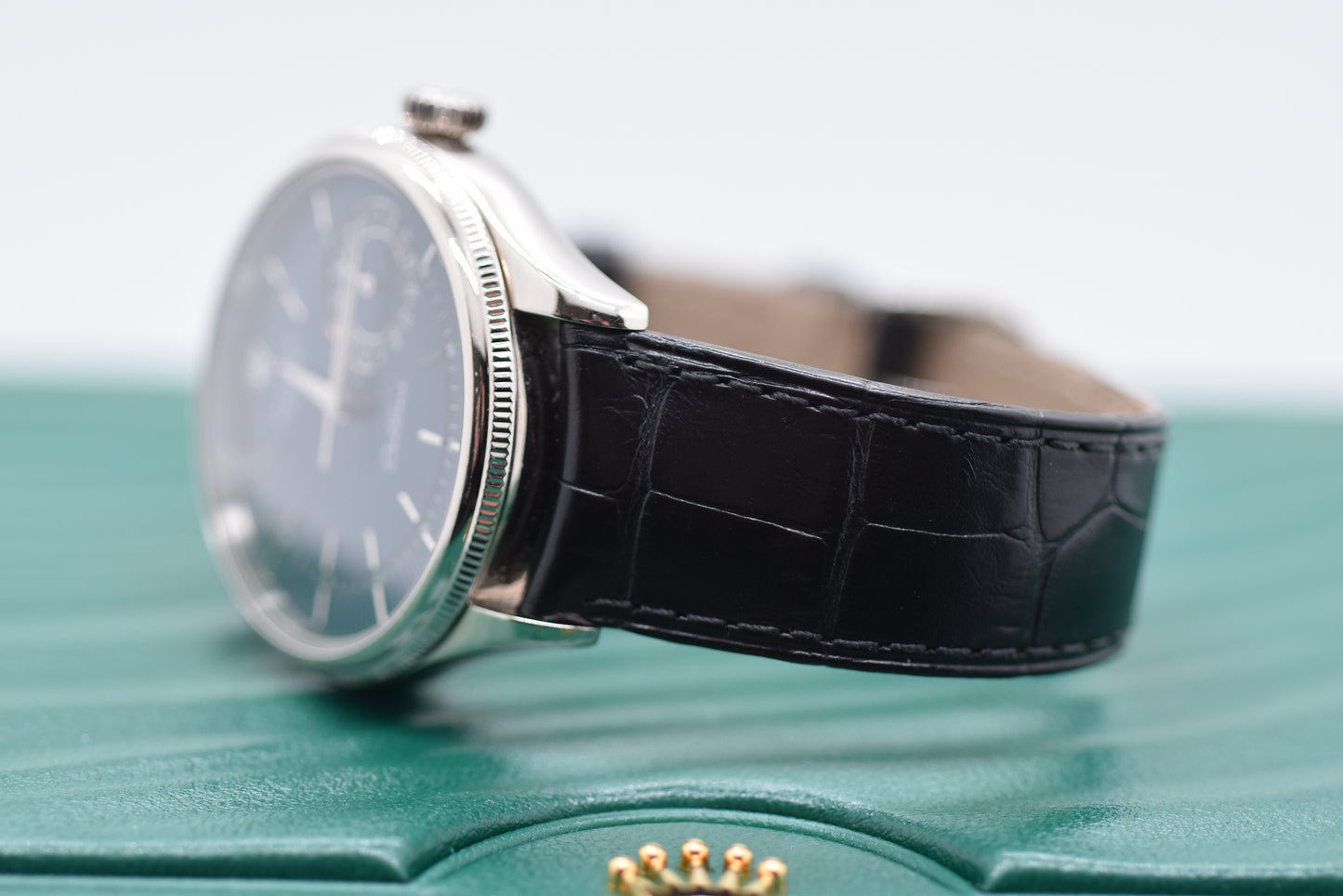 Rolex Cellini Date Whitegold Blue Dial
