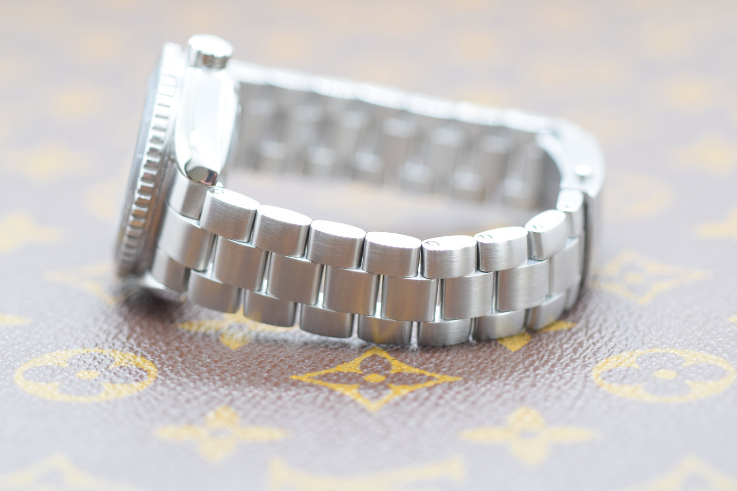 Omega Seamaster Planet Ocean 37,5mm Mid-Size