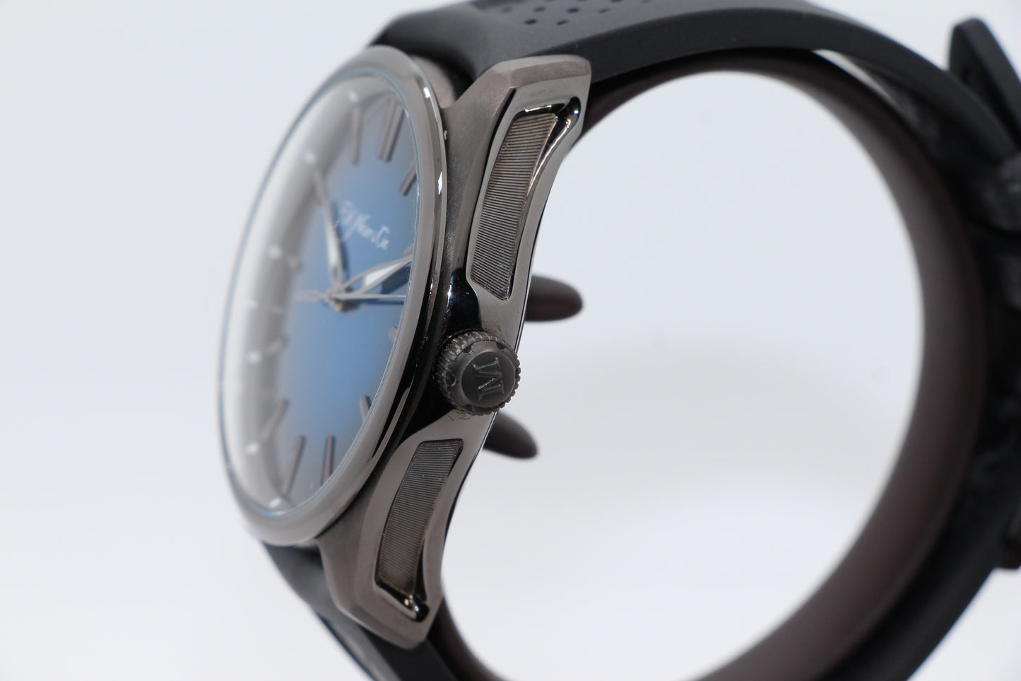 H. Moser & Cie Pioneer Centre Seconds Diamond