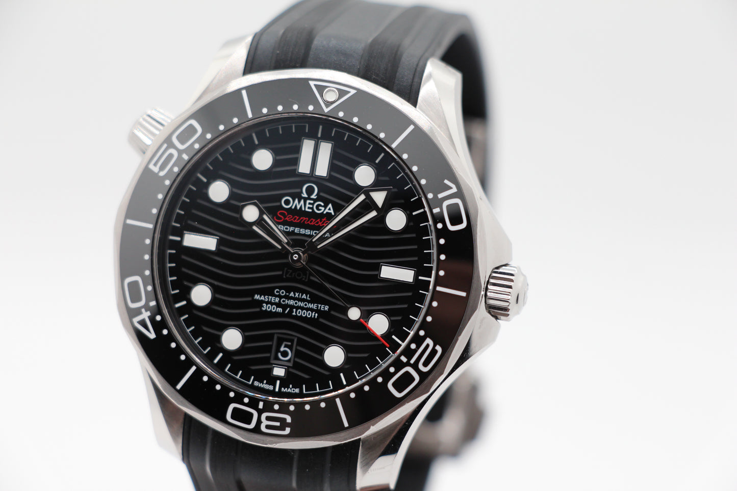 Omega SMP 300M Schwarz