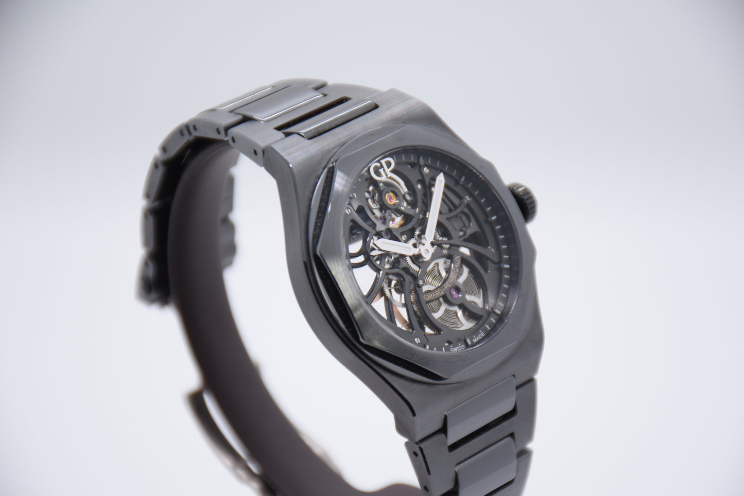 Girard Perregaux Laureato Skeleton