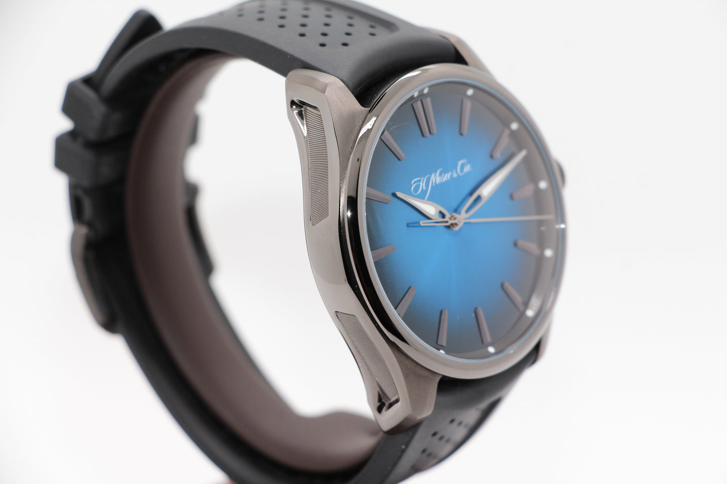 H. Moser & Cie Pioneer Centre Seconds Diamond