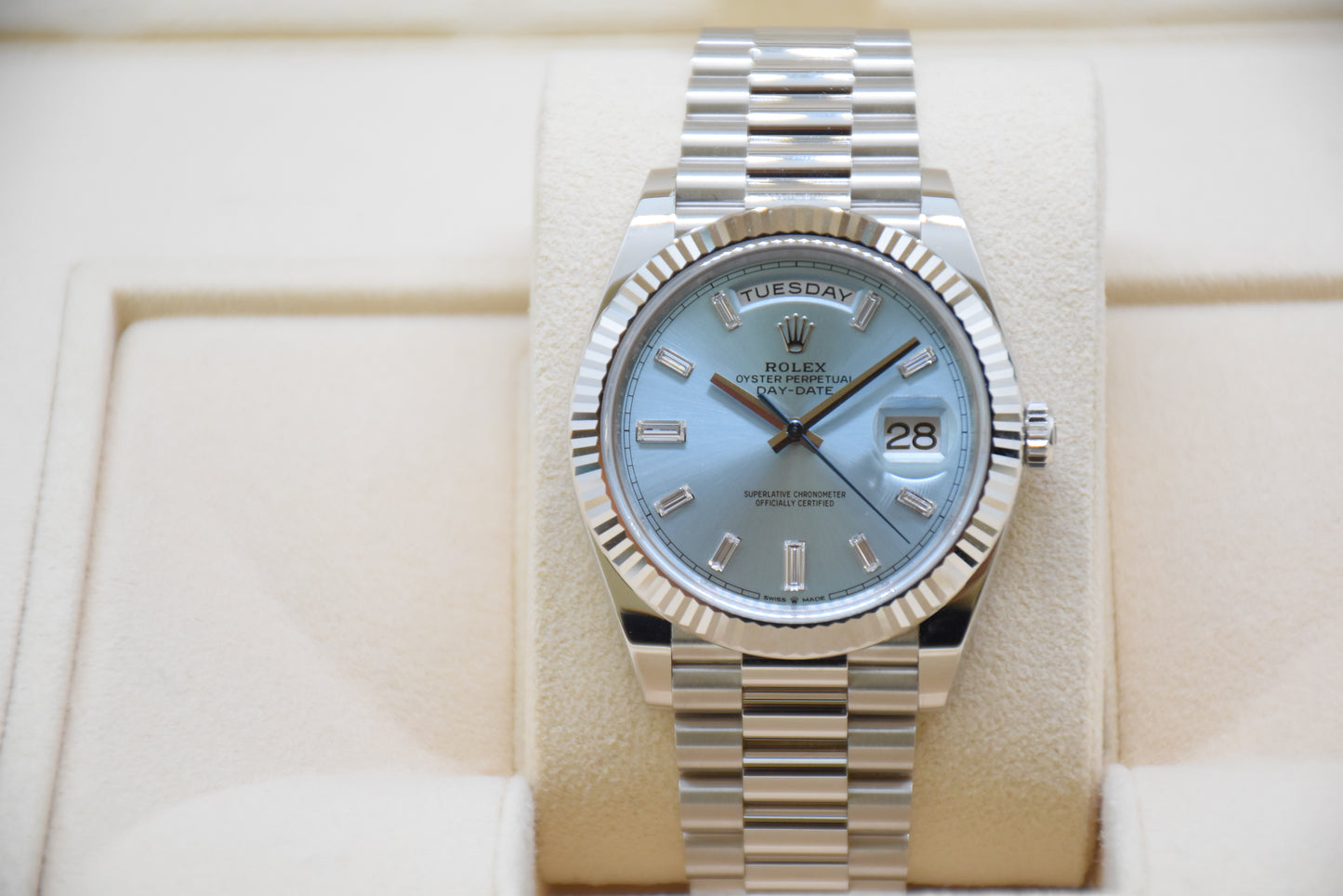 Rolex Day-Date 40 Platin Baguette