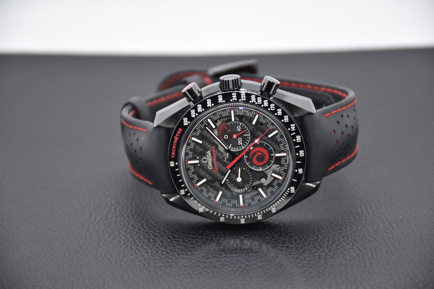 Omega Speedmaster Dark Side of the Moon Alinghi