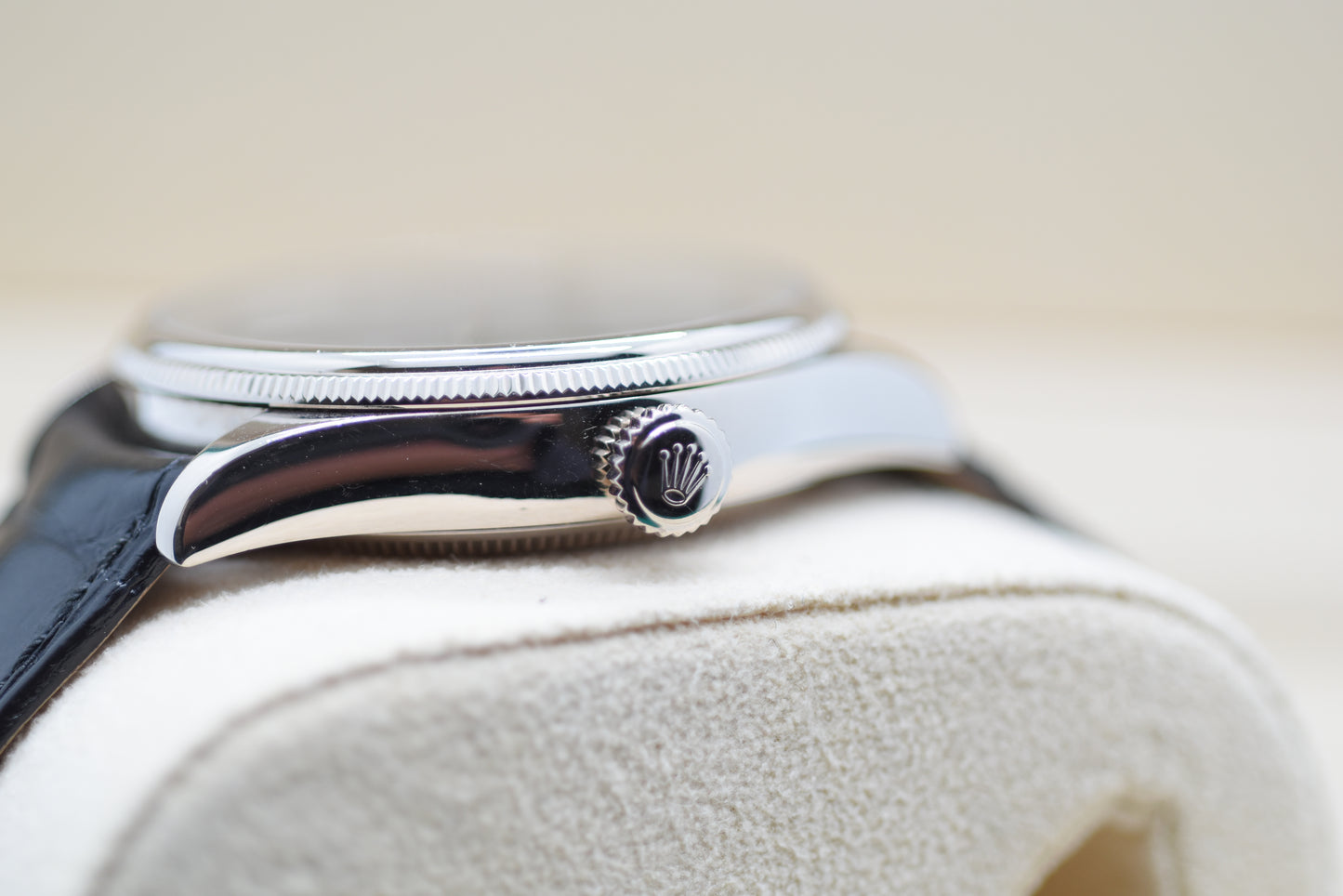 Rolex Cellini Date Whitegold Blue Dial