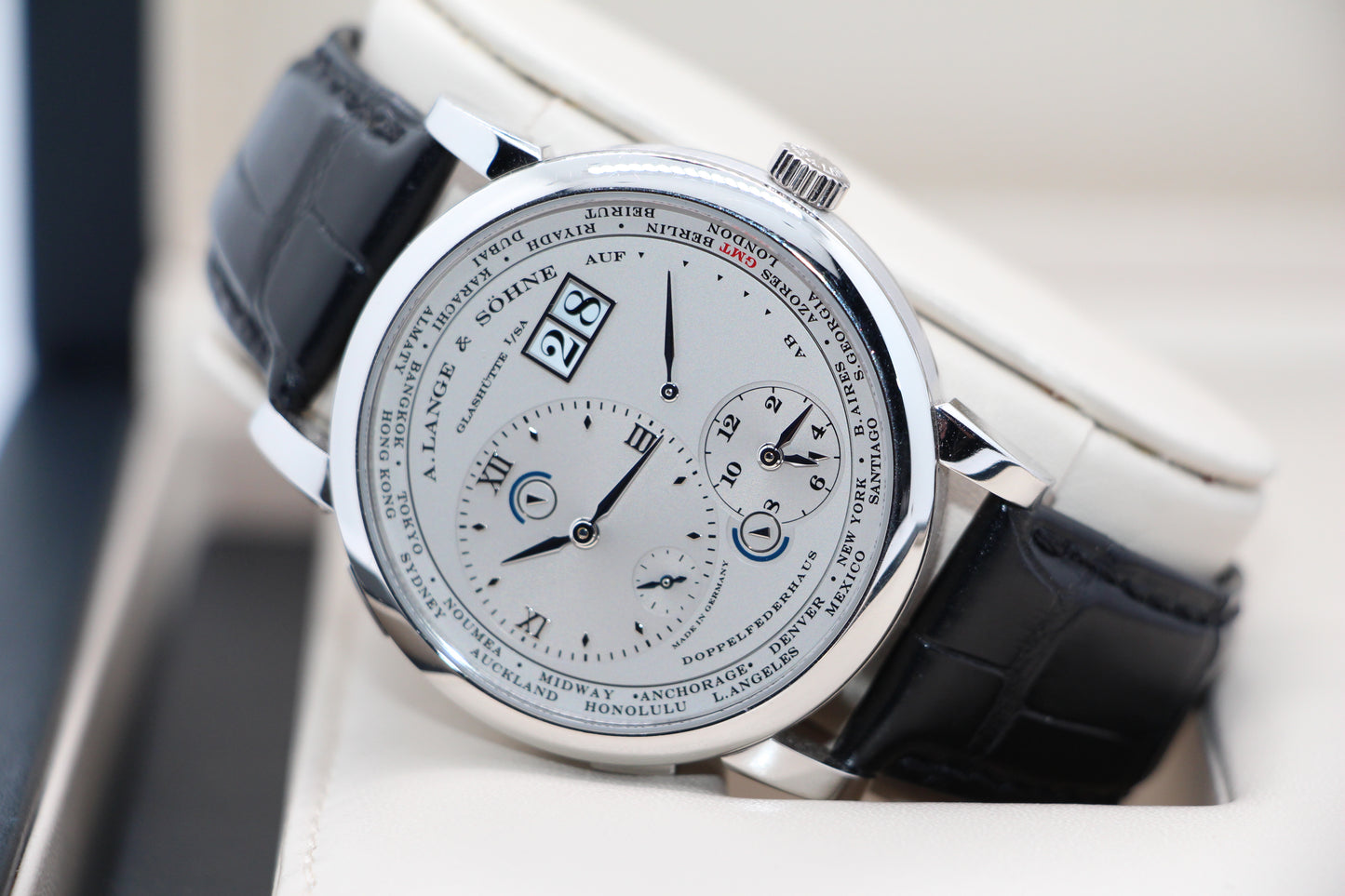 A. Lange & Söhne Lange Zeitzone Platin