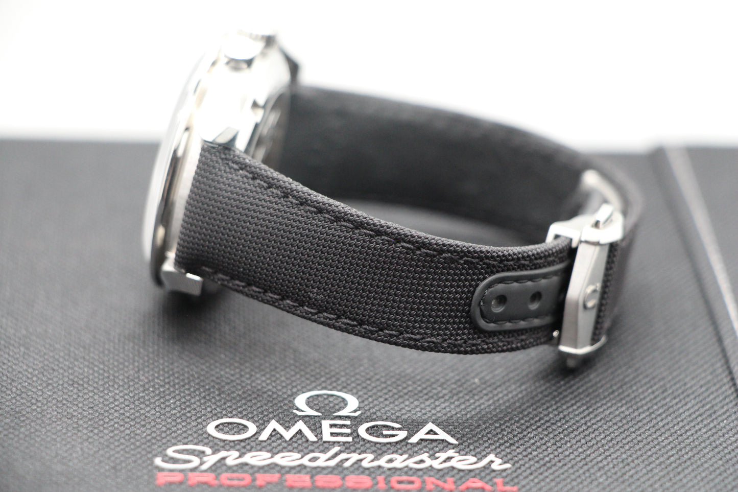 Omega Speedmaster Weiss