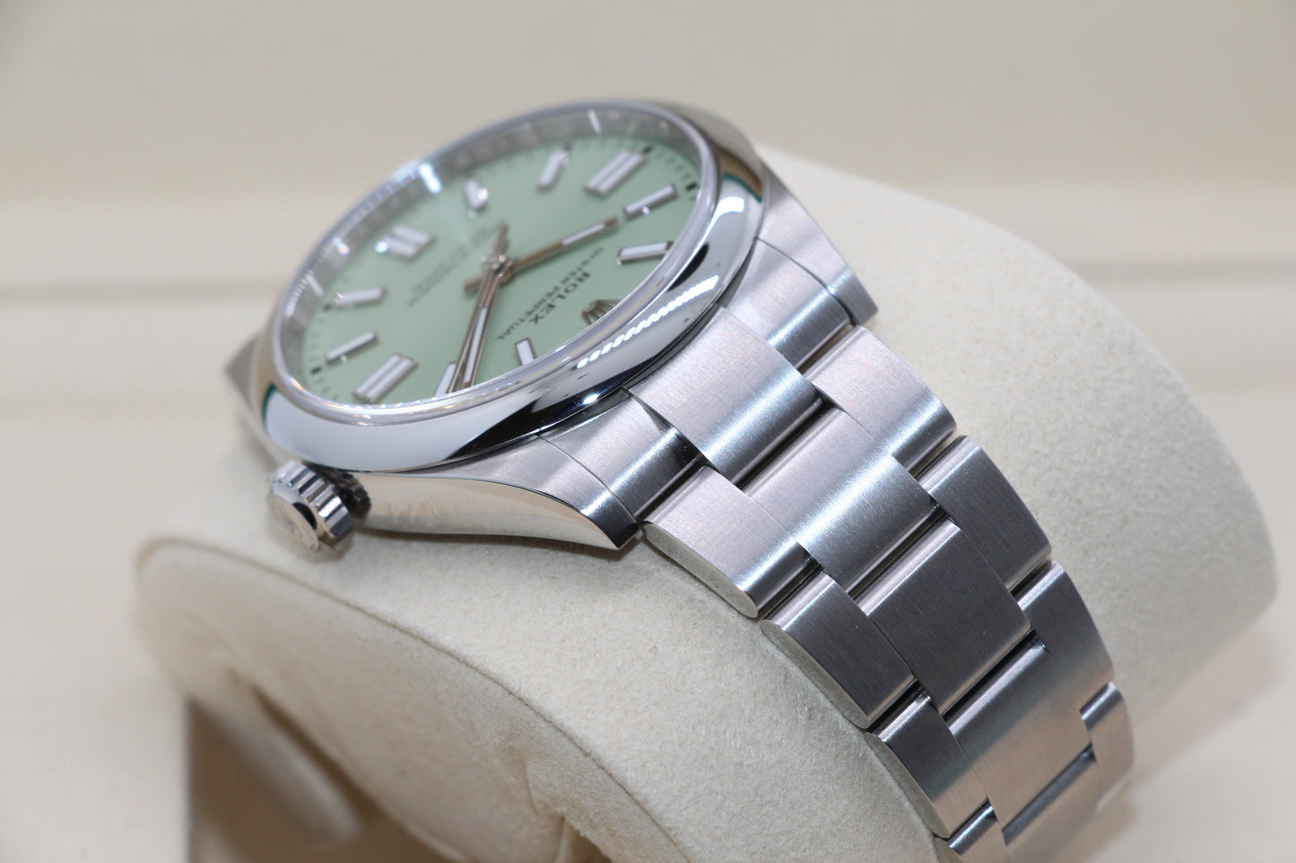 Rolex Oyster Perpetual 41 Pistachio Green NEW